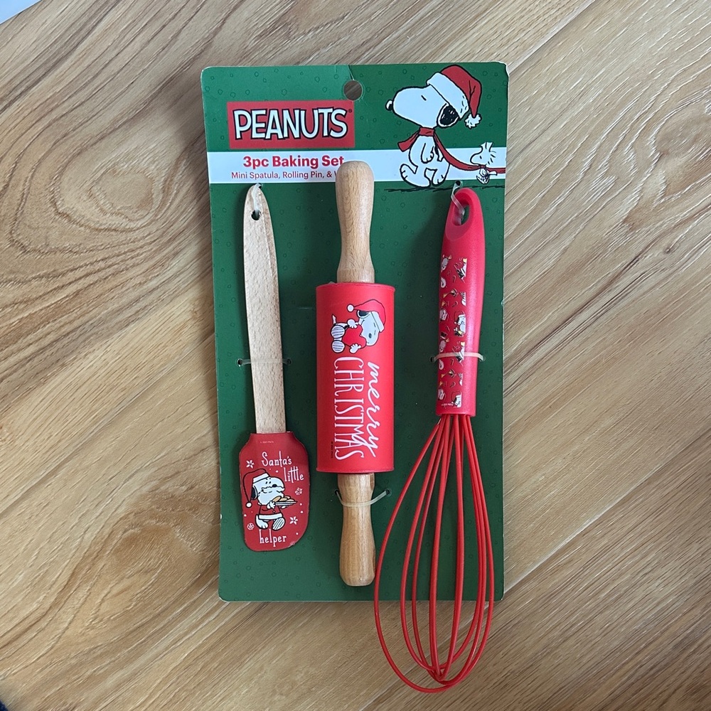 Peanuts Red and Natural Baking Trio